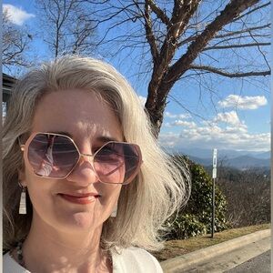 Meet your Posher, Angel